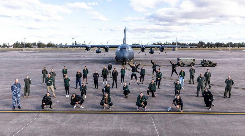 The Australian women’s rowing team visits No. 37 Squadron at RAAF Base Richmond. Story by Eamon Hamilton. Photo by Corporal Dan Pinhorn.