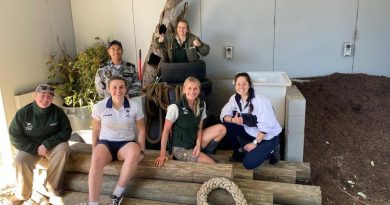 Leading Seaman Edson Tango-Sella, Petty Officer Jessica Fisher, Leading Seaman Lara Pilton and Taronga zoo keepers with the equipment donated by HMAS Watson Story by Lieutenant Kirsti Welling-Burtenshaw. Photo by Steph Kula.