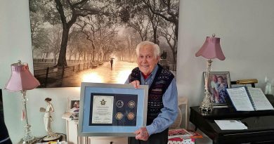 World War II veteran Geoff Bydder with his Air Force 2021 commemorative memento. Story by Warrant Officer Bradley Parmenter.