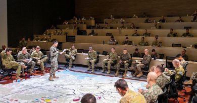 United States Marine Corps Lieutenant Colonel Amy Roznowski briefs ADF and US Marines commanders to prepare for Exercise Koolendong at Robertson Barracks, Northern Territory. Story by Captain Carla Armenti. Photo by Corporal Rodrigo Villablanca.