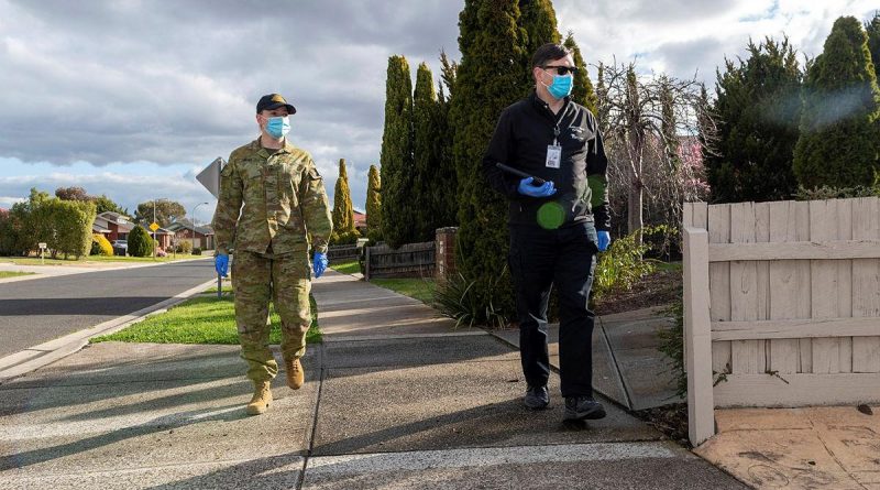 Private Amanda Jones and Victorian Department of Health Authorised Officer Peter Jarvis are part of the COVID-19 Household Engagement Program in support of the Victorian State Government’s response to the COVID-19 pandemic. Story by Captain Kirsten Cleland. Photo by Private Michael Currie.