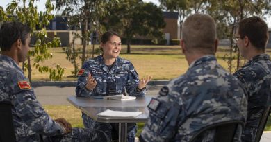 Flying Officer Maddison Brassil shares experiences with colleagues at RAAF Base Amberley, as part of the mentoring program. Story by Erin Fomin. Photo by Corporal Jesse Kane.
