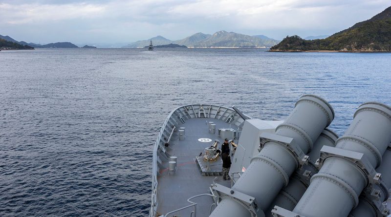 HMAS Warramunga sails astern of Japanese Maritime Self-Defense Force ship JS Inazuma as the two ships conduct a transit in-company after departing Kure, Japan to conduct exercise Nichi-gou Trident. Photo by Petty Officer Yuri Ramsey.