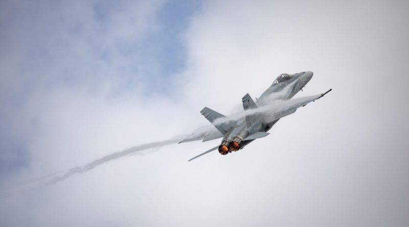 Aircraft A21-02 flown by Group Captain Jason Easthope, Chief of Staff, Air Combat Group puts on the last handling display for a RAAF F/A-18 Hornet at RAAF Base Williamtown. Story by Flight Lieutenant Jessica Aldred. Photo by Corporal Craig Barrett.