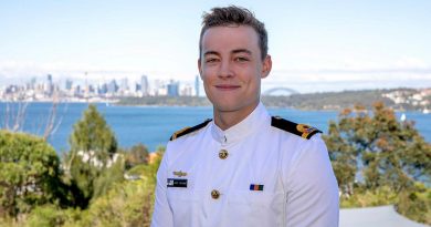 Acting Sub Lieutenant Harry Farthing graduated from Maritime Warfare Officer Course 07 with a Bridge Warfare Certificate at HMAS Watson, Sydney. Story by Lieutenant Nancy Cotton. Photo by Leading Seaman Leo Baumgartner.