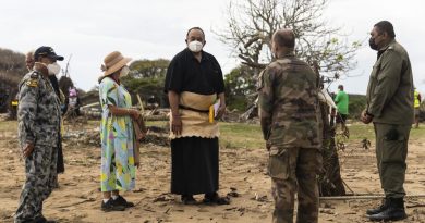 Tonga’s Prime Minister Siaosi Sovaleni (centre) and Australian High Commissioner to the Kingdom of Tonga, Rachael Moore (centre left), talk with military personnel from the Royal Australian Navy, French Armed Forces and the Republic of Fiji Military Force.