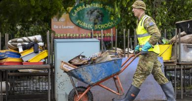 An Army soldier from 5th Engineer Regiment assists with clean up at Cabbage Tree Island Primary School in northern NSW as part of Operation Flood Assist 2022. Story by Captain Catalina Martinez-Pinto. Photo by Corporal Dustin Anderson.