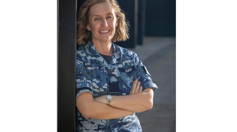 Squadron Leader Louise Burr has won the Australian Defence Magazine Women in Defence Award for Engineering. Story by Corporal Melina Young. Photo by Sergeant David Gibbs.
