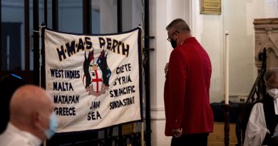 Post Commander of the Veterans of Foreign Wars Post 12163, James Maughmer, lays a wreath during a service held in Fremantle commemorating the 80th anniversary of the Battle of Sunda Strait. Story by Lieutenant Gary McHugh. Photo by Leading Seaman Craig Walton.