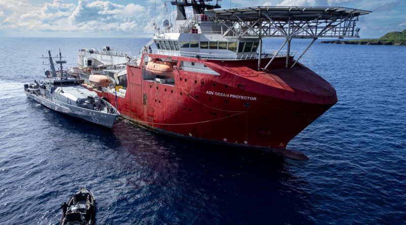 HMAS Ararat rafted alongside ADV Ocean Protector for refuelling at Christmas Island. Story by Sub Lieutenant Melanie Stevens.