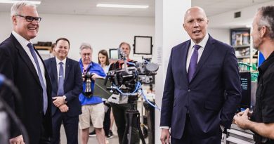 Defence Minister Peter Dutton chats with NIOA’s armoury manager Keith Grundy (right) and General Manager, Weapons and Munitions, Ben James at the company’s Brisbane headquarters. Photo supplied.