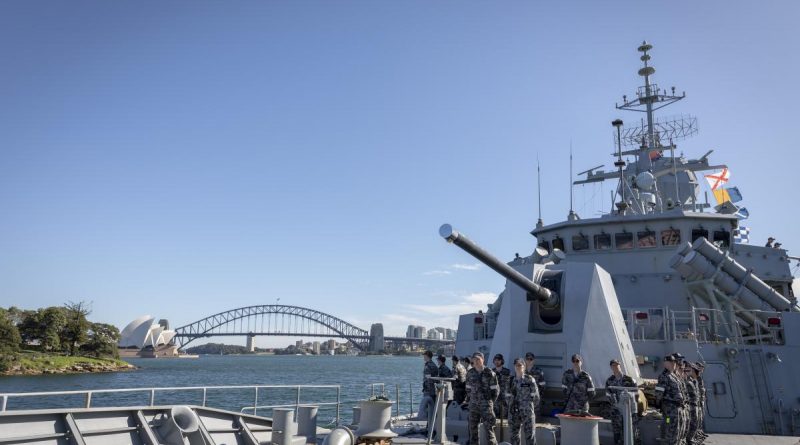 HMAS Parramatta during its departure from Fleet Base East, NSW. Story by Lieutenant Gary McHugh. Photo by Leading Seaman Leo Baumgartner.