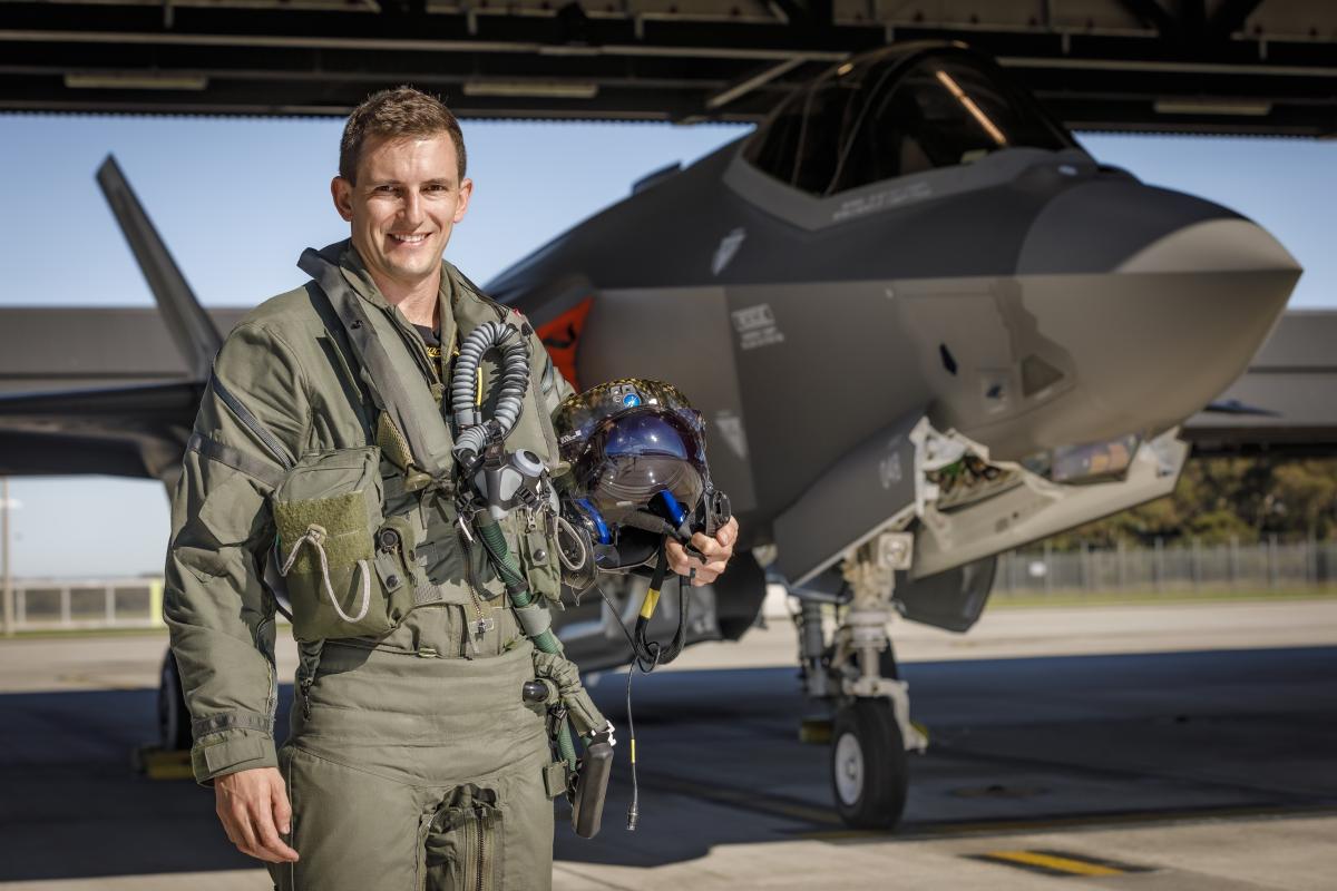 Air show pilot talks us through his F35A display CONTACT magazine