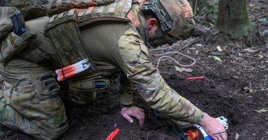 Sergeant Damian Dickson from 6th Engineer Support Regiment uncovers a training improvised explosive device during Exercise Wallaby Walk at Canungra. Story by Captain Evita Ryan. Photo by Warrant Officer Class Two Kim Allen.