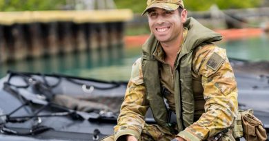 Australian Army soldier Private Jack Green from the 16th Royal Western Australian Regiment during Zodiac familiarisation training on Exercise Rim of the Pacific (RIMPAC) 2022. Story by Lieutenant Jordan Chee. Photo by Corporal John Solomon.