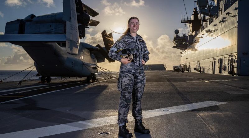 Leading Seaman Alyssa Clark on the flight deck of HMAS Canberra as the ship conducts Exercise Rim of the Pacific (RIMPAC) 2022. Story and photo by Petty Officer Christopher Szumlanski.