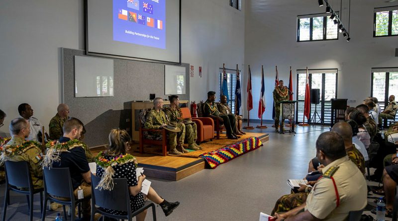 Commander of the 7th Combat Brigade, Brigadier Michael Say, addresses Republic of Fiji Military Forces Colonel Gadai and members of Exercise Longreach 2022 at Blackrock Camp, Fji on 19 July 2022. Story by Captain Sarah Kelly. Photo by Corporal Lisa Sherman.