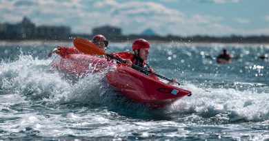 Soldiers from the 6th Battalion, Royal Australian Regiment, conduct sea kayaking from Maroochy River to Mudjimba Beach as part of the adventure training exercise. Story by Captain Cody Tsaousis. Photo by Corporal Nicole Dorrett.