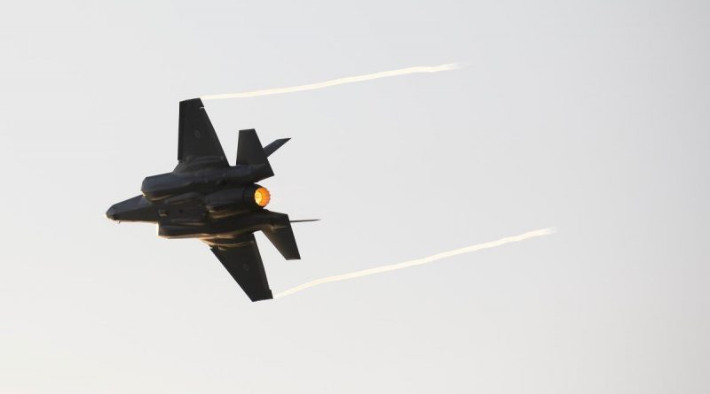 A RAAF F-35A Lightning II aircraft performs an aerial display during the Pitch Black Flypast over Mindil Beach, Darwin. Story by Flight Lieutenant Jessica Winnall. Photo by Leading Aircraftwoman Kate Czerny.