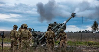 Gunners from 1st Regiment, Royal Australian Artillery, fire the M777A2 155mm howitzer during Exercise Long Tan at Lone Pine Barracks in Singleton. Captain Cody Tsaousis. Photo by Corporal Nicole Dorrett.