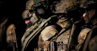 Soldiers from the 1st Battalion, The Royal Australian Regiment, prepare to conduct wet and dry exercise rehearsals, during Exercise Sea Raider 2022 near Cowley Beach, Queensland. Story by Captain Joanne Leca. Photo by Corporal Cameron Pegg.