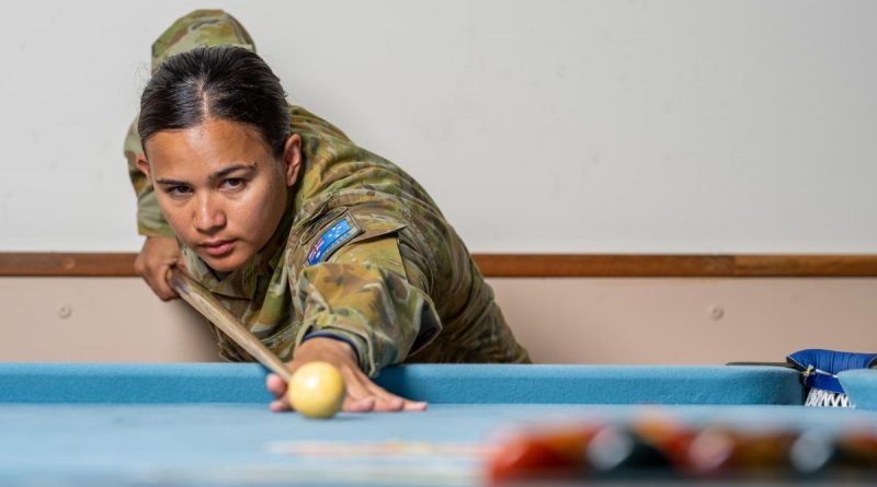 Signaller Catherine Lindridge from the 3rd Combat Signal Regiment trains at Lavarack Barracks for the World Blackball Championships. Story by Captain Diana Jennings. Photo by Corporal Brodie Cross.