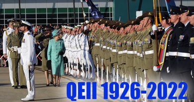 Her Majesty Queen Elizabeth II inspects Australia's Federation Guard after she arrived at Canberra Airport during a visit to Australia in 2011. Photo by Leading Aircraftman Leigh Cameron.