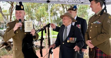 World War 2 veteran Arthur Leggett returns the sporran badge to 16th Battalion, Royal Western Australia Regiment. Story by Ray Galliott. Photo by Lt-Col Leigh Partridge.