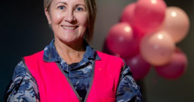 Flight Sergeant Gail Blizzard is a breast cancer survivor who is passionate about raising funds for cancer research. She organised the Pink Ribbon drive-through breakfast event held at RAAF Base Williamtown, NSW. Story and photo by Corporal Melina Young.