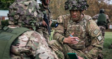 NZDF personnel in the UK training Ukrainian soldiers in support of Ukraine’s self-defence. NZDF photo.