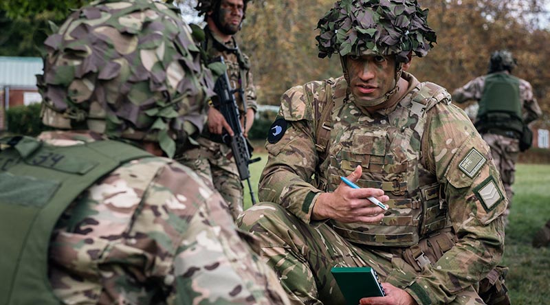 NZDF personnel in the UK training Ukrainian soldiers in support of Ukraine’s self-defence. NZDF photo.