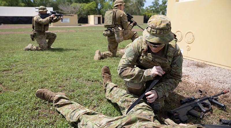 Australian soldiers undertake tactical combat-casualty-care training in preparation to deploy to the United Kingdom to provide training support to the Armed Forces of Ukraine. Photo by Petty Officer Peter Thompson.