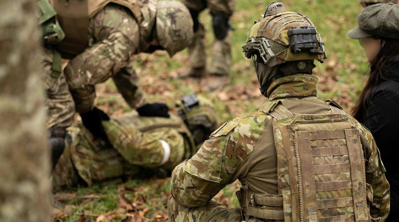 Ukrainian trainees conduct captured personnel handing and searching during Operation Kudu. Story by Captain Annie Richardson. Photos by Corporal Jonathon Goedhart.