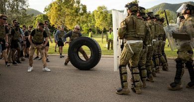 Army soldiers defend against role players as part of a readiness protection course. Story by Captain Joanne Leca. Photo by Bombardier Guy Sadler.
