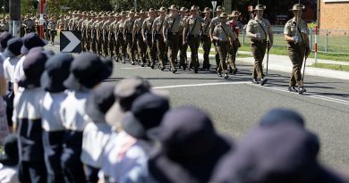 Army officers and soldiers from the School of Infantry conduct their freedom-of-entry parade through the streets of Singleton, NSW. Story and photo by Sergeant Matthew Bickerton.