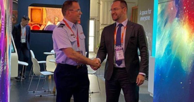 Director General of DASA Air Commodore Joe Medved, left, and General Manager of the Office of the Space Regulator at the Australian Space Agency, Christopher De Luis. Photo: Thomas Lewis, Australian Space Agency. Story by Squadron Leader Barrie Bardoe.