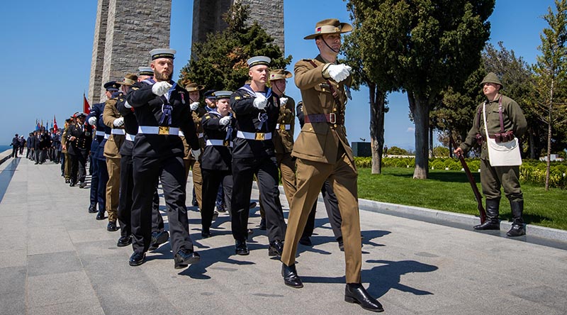 Australia's Federation Guard march during the Turkish commemoration at the Çanakkale Martyrs' Memorial on the Gallipoli Peninsula in Türkiye. Photo by Corporal Madhur Chitnis.
