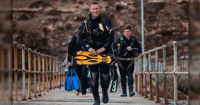 Australian Army soldier Corporal Kym Baldock leads a dive class at Second Valley, on the Fleurieu Peninsula, South Australia.