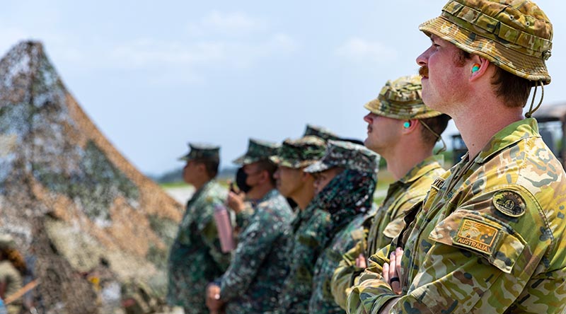 Australian Army personnel from the 16th Regiment, Royal Australian Artillery and Members of the Armed Forces of the Philippines observe an air-defence live-fire demonstration by the US Army at Naval Station Leovigildo Gantioqui during Exercise Balikatan 2023. Photo by Leading Seaman Nadav Harel.