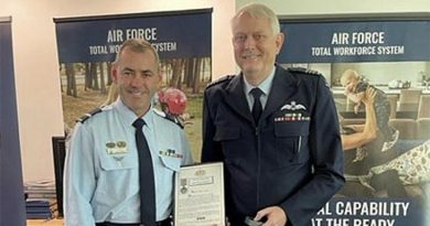 Air Commodore James Badgery – Chief of Staff Air Force HQ, left, presents Wing Commander Glendan Krause with his second Federation Star, marking 45 years of continuous service in the RAAF.