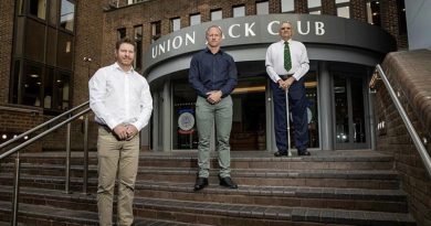 Victoria Cross Recipients Corporal Daniel Keighran, Corporal Mark Donaldson and Keith Payne in front of the home of the Victoria Cross Roll of Honour, the Union Jack Club, London. Photo Leading Aircraftwoman Emma Schwenke.