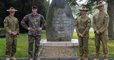 Lieutenant Colonel Adam Hepworth (left) and Colonel Robin Smith (second from right) meet with French Army Lieutenant Colonel Matthias Leroy, supported by the Australian Army Liaison Officer to the French Army, Lieutenant Colonel Dean Kachab (right). Story by Emma Kennedy. Photo by Eloïse Marreau.