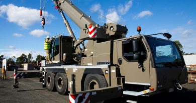 Australian Defence force personnel on a trial course to operate the Liebherr 1060-3.1 medium crane at the School of Military Engineering at Holsworthy Barracks. Story and photo by Corporal Luke Bellman.