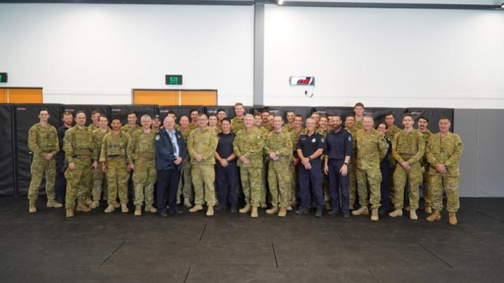 Australian Army personnel from 9th Battalion with Queensland Police Service during Exercise Arras integration in Brisbane. Story by Captain Cath Batch. Photo by Lieutenant Nicolas Hawkins.