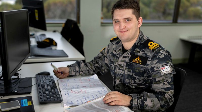 Maritime Warfare Officer Submariner Lieutenant Mitchell Marinac taking his qualifications to the next level with the STEM Upskilling Program, at Submarine Force Headquarters. Story by Rebecca Williamson. Photos by Chief Petty Officer Yuri Ramsey.
