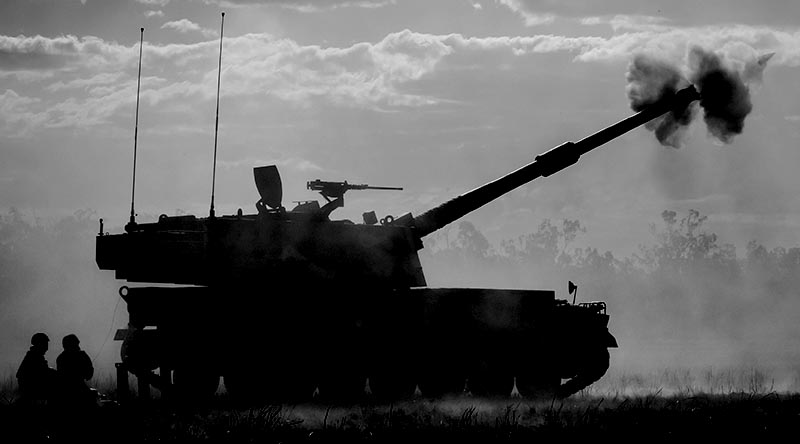 A K9A1 self-propelled Howitzer from the 11th Field Artillery Unit of the Korean Marine Corps fires during a multi-national live firepower demonstration at Shoalwater Bay Training Area during Exercise Talisman Sabre 2023. Photo by Leading Aircraftman Adam Abela.