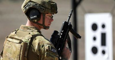 Australian Army soldier Trooper Ronan Ney, 1st Armoured Regiment, competes at the Simpson Trophy at Cultana Training Area in South Australia. Story by Captain Adrienne Goode. Photo by Sergeant Peng Zhang.