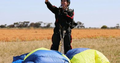 Lieutenant Grace Neuhaus gives the thumbs up following a successful landing during the course in Adelaide. Story by Captain Peter March. Photo by Sergeant Peng Zhang.