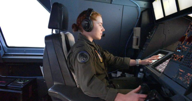 Flying Officer Frances Phelan, an air mobility officer with 33 Squadron, conducts air-to-air refuelling during Exercise Vigilant Defense. Story and photo by Flight Lieutenant Steffi Blavius.