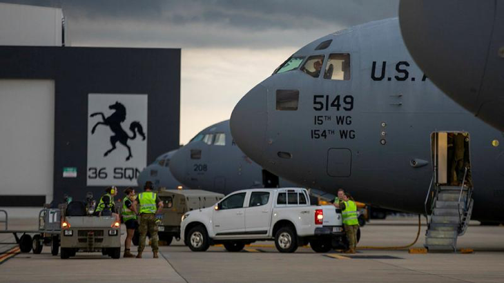 C-17A Globemaster III aircraft, of RAAF's 36 Squadron and the US Air Force's 15th Wing, on the 36 Squadron flight line at RAAF Base Amberley for Exercise Global Dexterity. Photo by Corporal Kieren Whiteley.